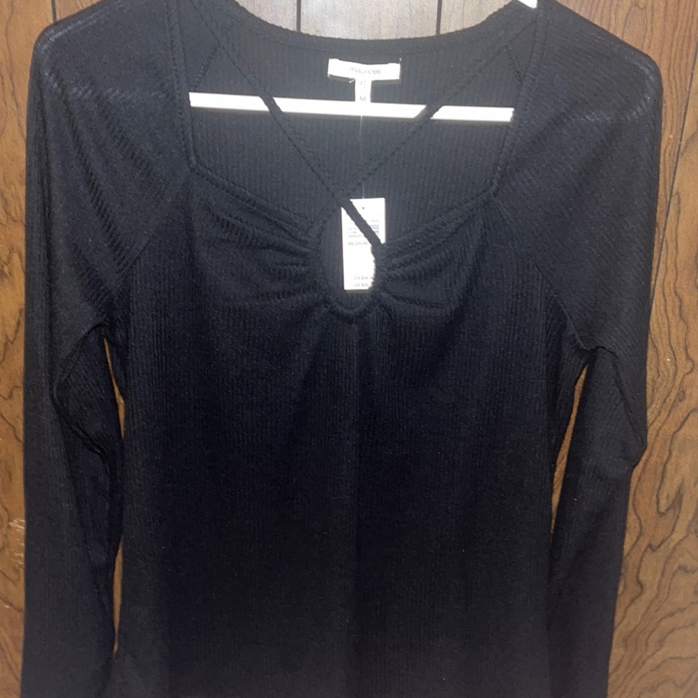 Maurice’s long sleeve black top NWT
